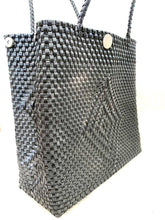 Cargar imagen en el visor de la galería, Bolsa Artesanal Tejida a Mano, Hecha en Mexicoy 🇲🇽