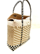 Cargar imagen en el visor de la galería, Bolsa Artesanal Tejida a Mano, Hecha en Mexico 🇲🇽