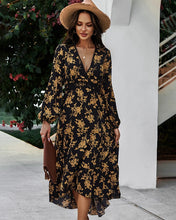 Cargar imagen en el visor de la galería, FLORAL HEM DRESS