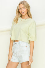 Cargar imagen en el visor de la galería, CASUAL CREW NECK CROPPED TEE
