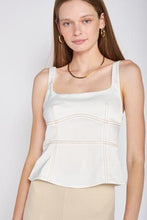 Cargar imagen en el visor de la galería, WHITE SLEEVELESS BUSTIER TOP
