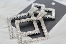 Cargar imagen en el visor de la galería, EXTRA LIKE DIAMONDS EARRINGS
